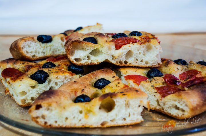 Focaccia Barese, Ricetta Tipica Tradizionale Pugliese | Pasta Madre Lover